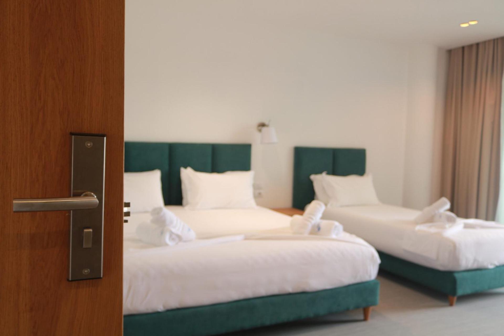Manta Hotel Ксамил Экстерьер фото