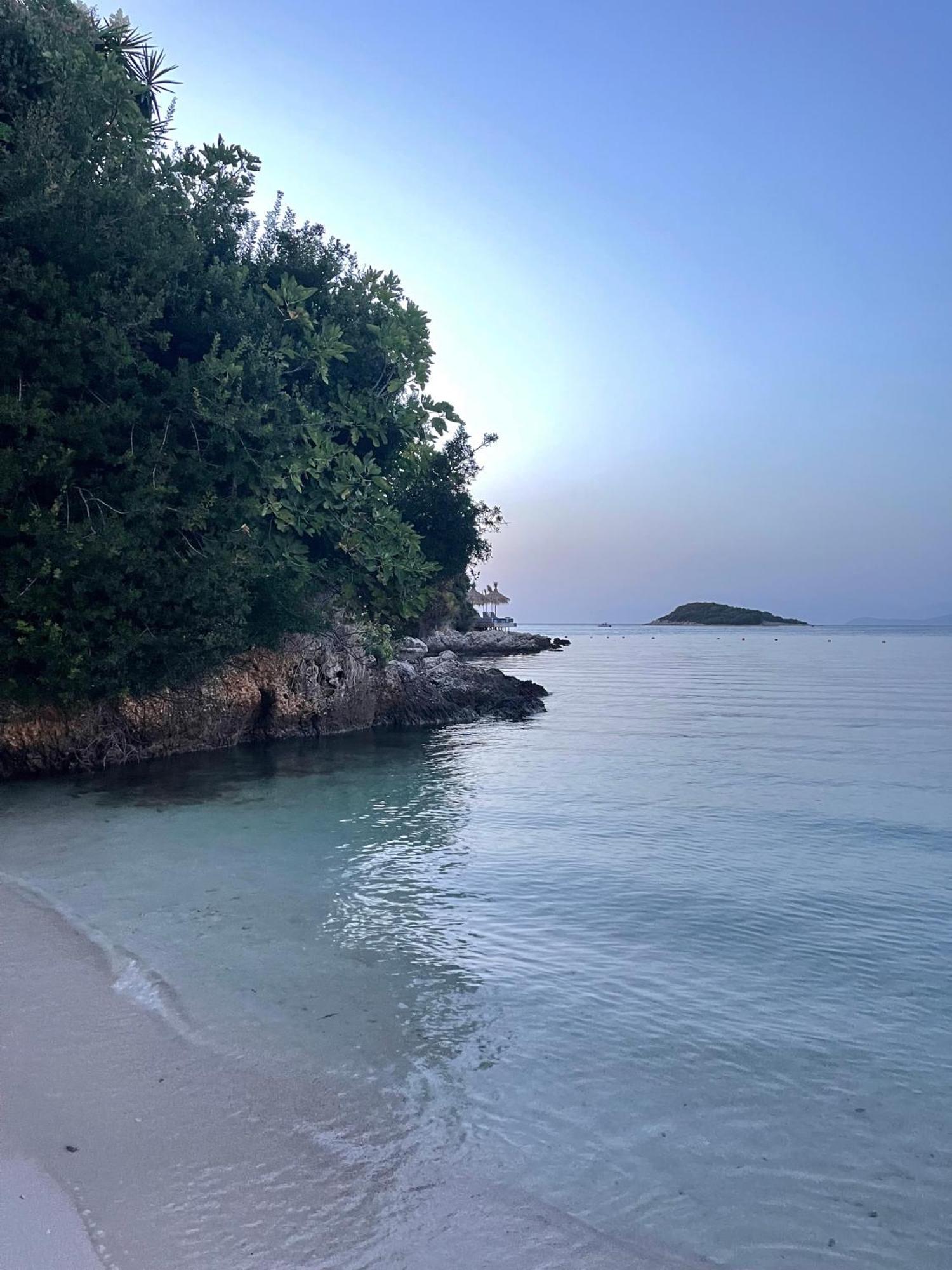 Manta Hotel Ксамил Экстерьер фото