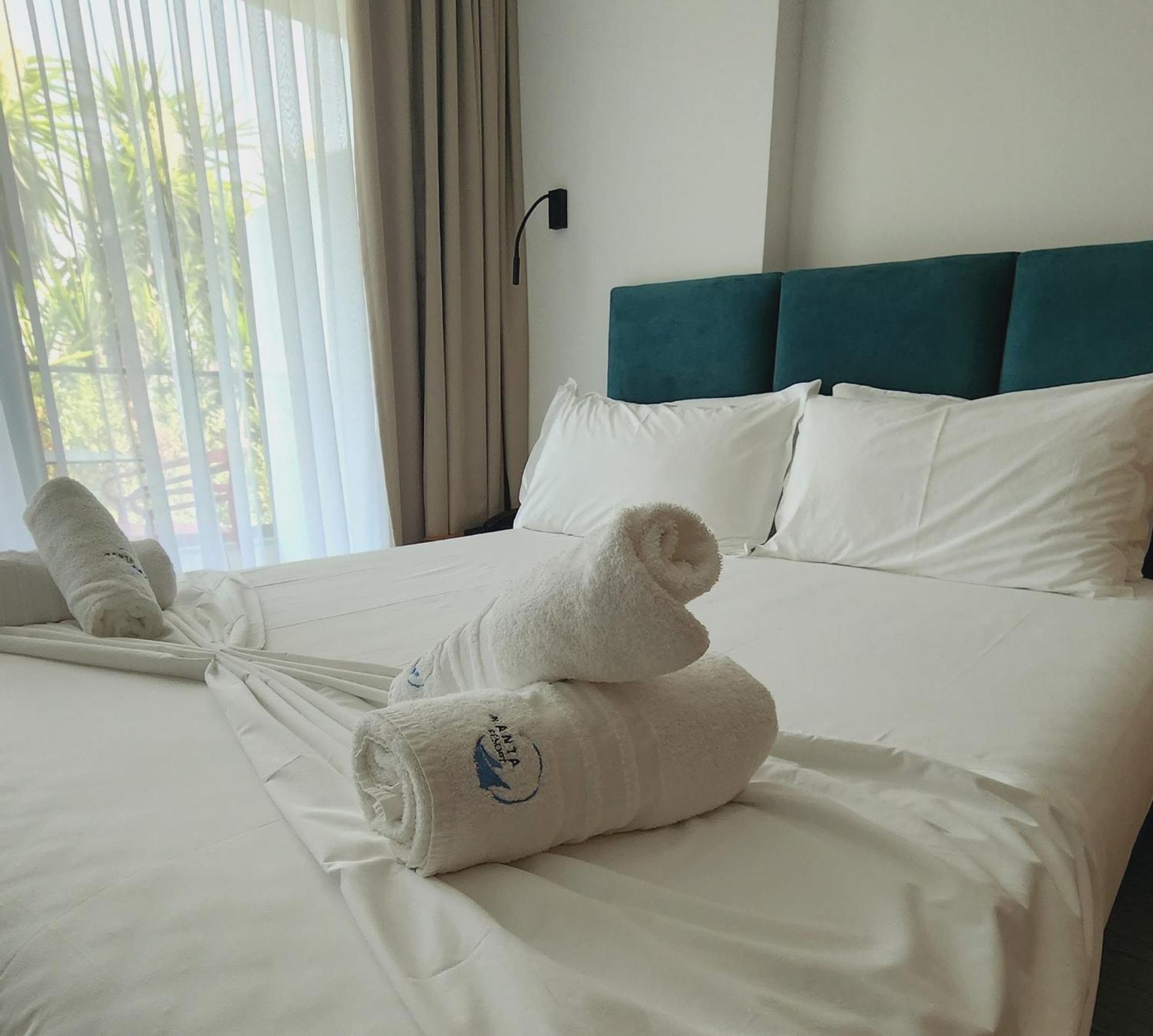 Manta Hotel Ксамил Экстерьер фото