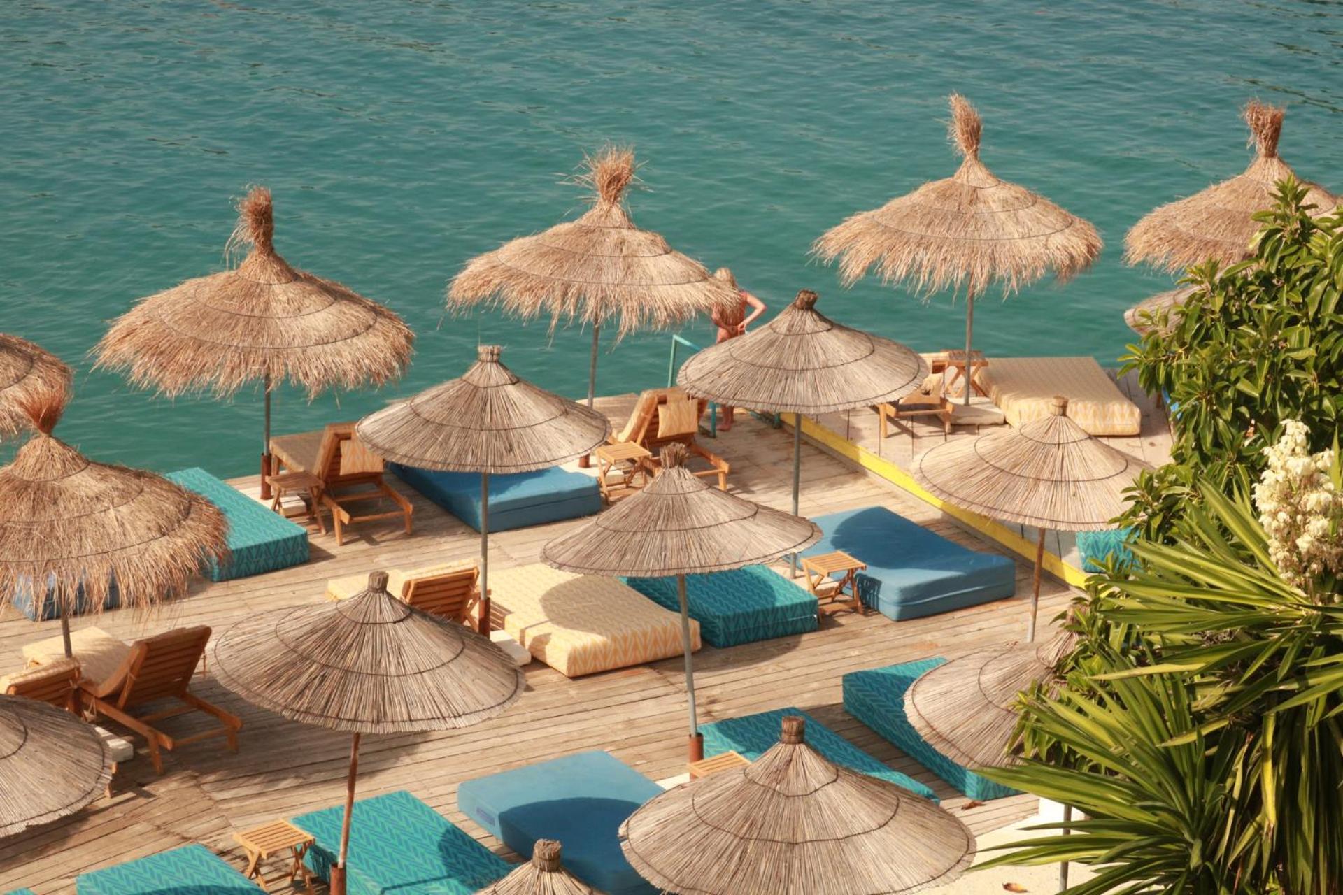 Manta Hotel Ксамил Экстерьер фото