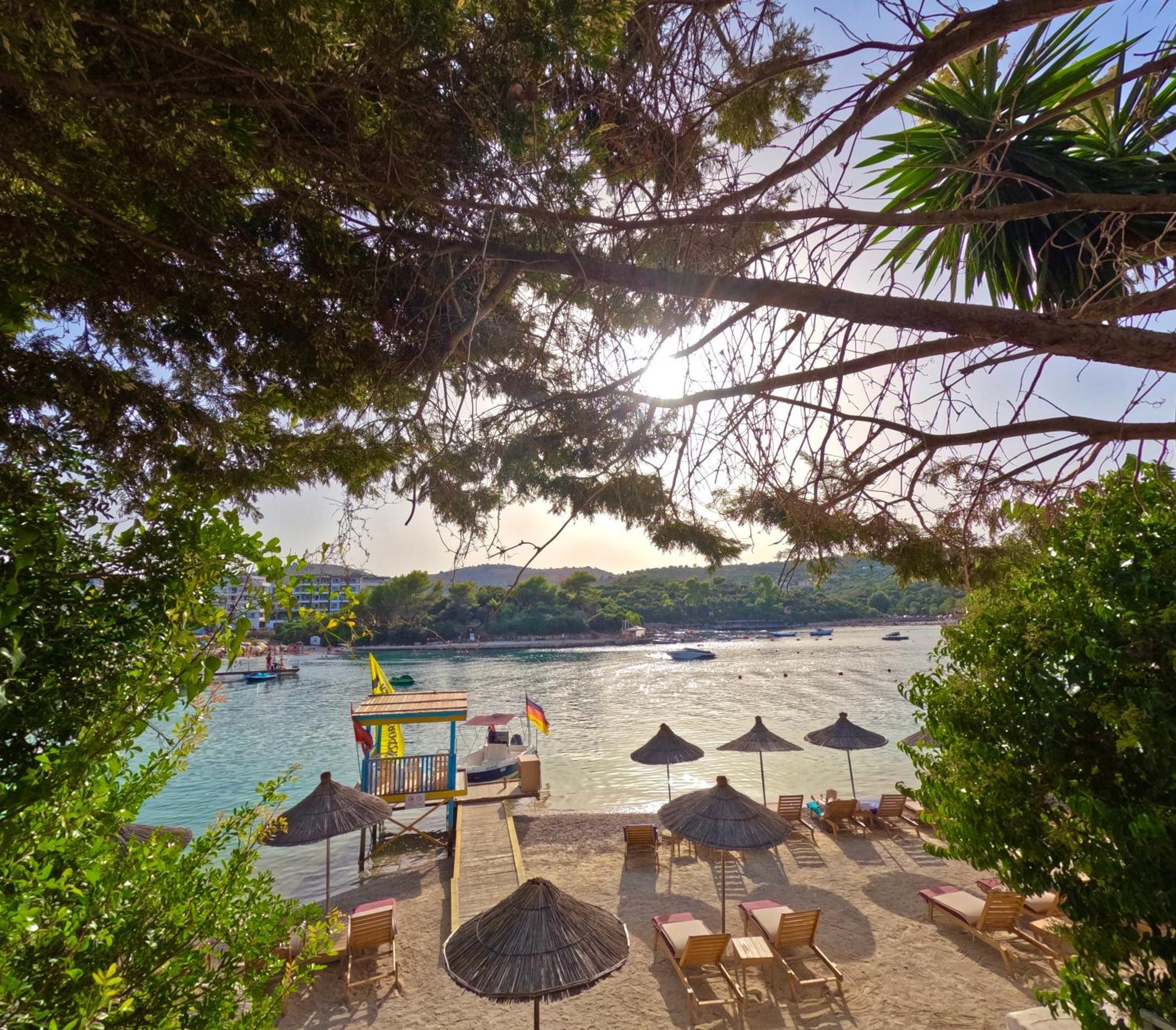 Manta Hotel Ксамил Экстерьер фото